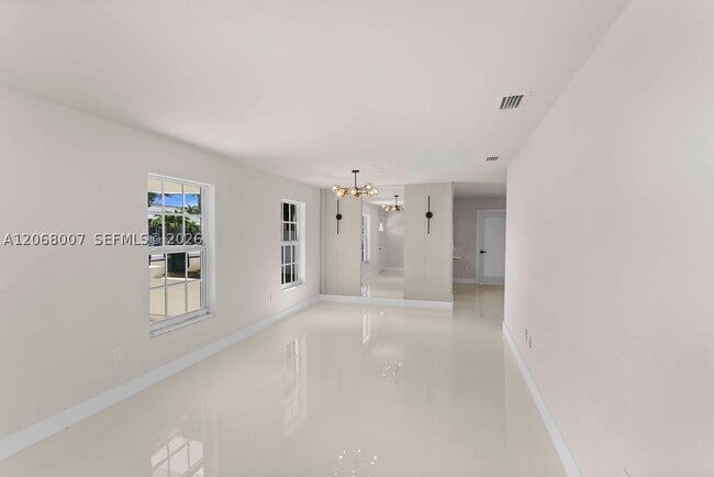 6330 SW 135th Ave