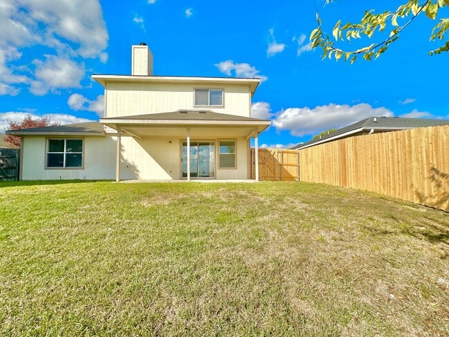 Photo - NEW IN MANAGEMENT - AVAILABLE NOW!