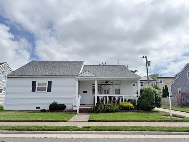 Building Photo - 307 N Essex Ave