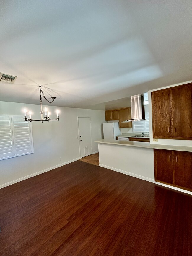 Photo - 197 Sandberg St