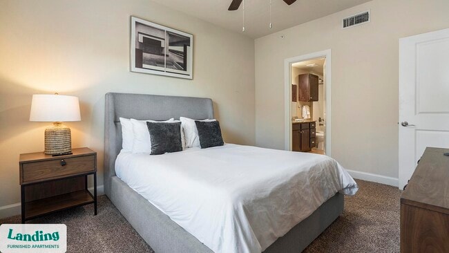 Photo - 2745 Westpointe Dr Unidad 835.1405825