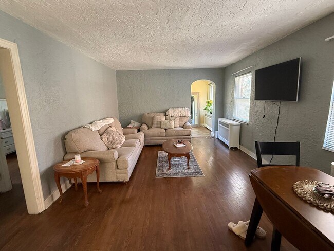 Photo - 3870 Beechwood Blvd Unidad 1