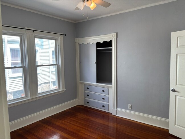 523 Cottage St Unit 1
