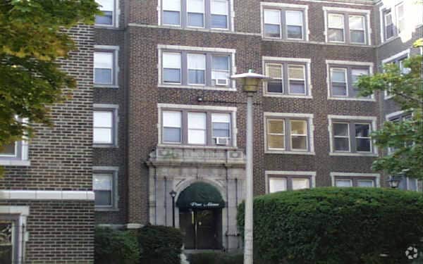 Pine Hill Apartments - Pine Hill Apartments