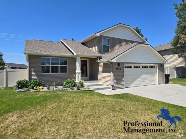 Building Photo - 3 bedroom in Billings MT 59106 Rental