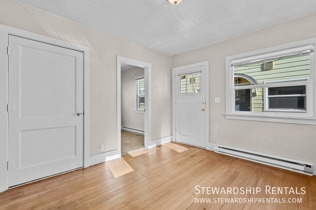 2024 Emerald St Unit 5