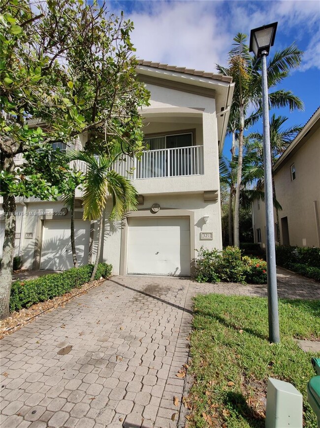 Photo - 3211 Laurel Ridge Cir Townhome