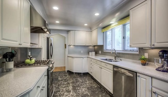 Photo - Charming 2 Bedroom In Benson!!