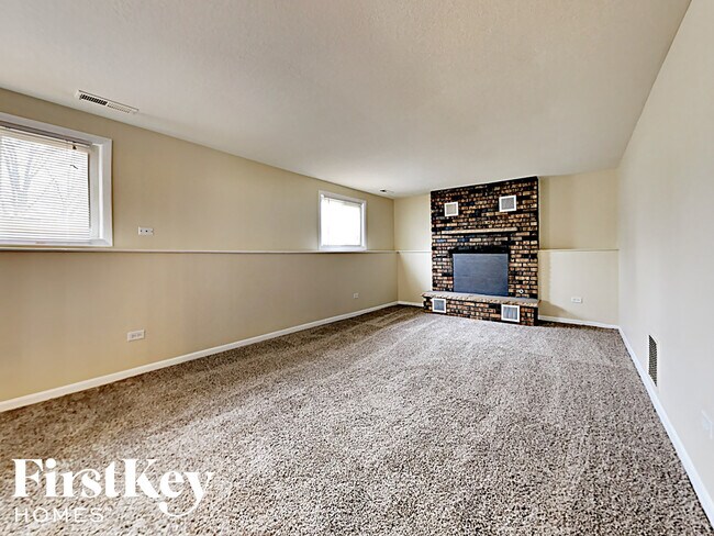 Photo - 22627 Mission Dr