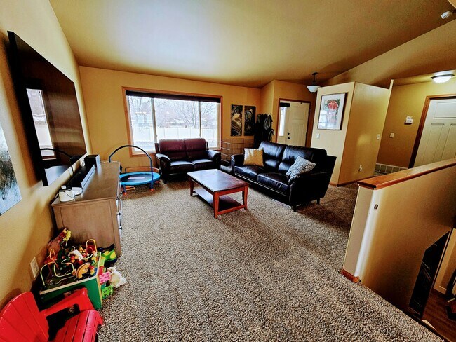 Photo - 2432 Icewine Drive