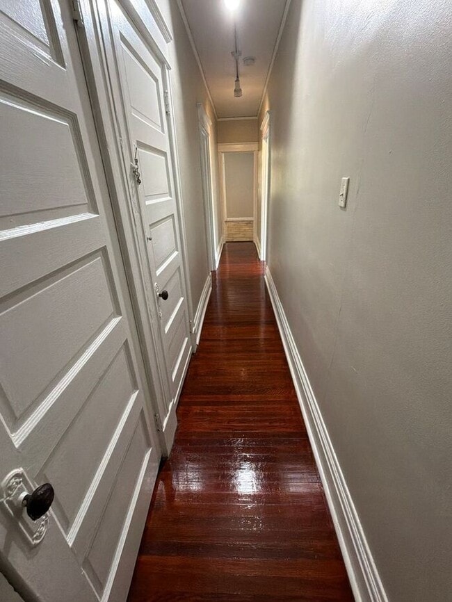 Photo - Spacious lower level apartment!