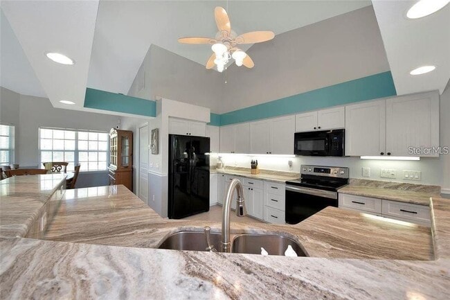 Photo - 2008 Proude St