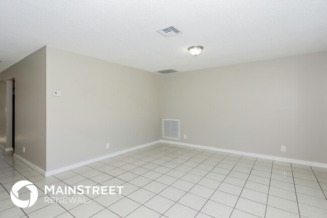 Photo - 4977 SW 11th Pl