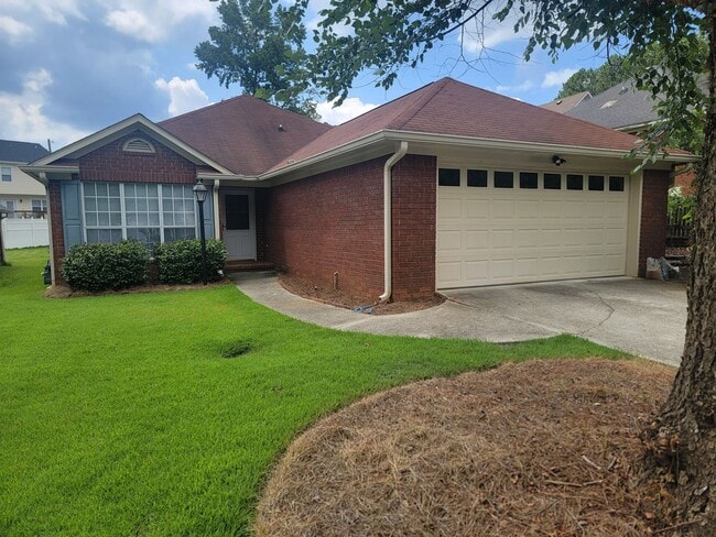 Building Photo - Pointe West - Richmond County