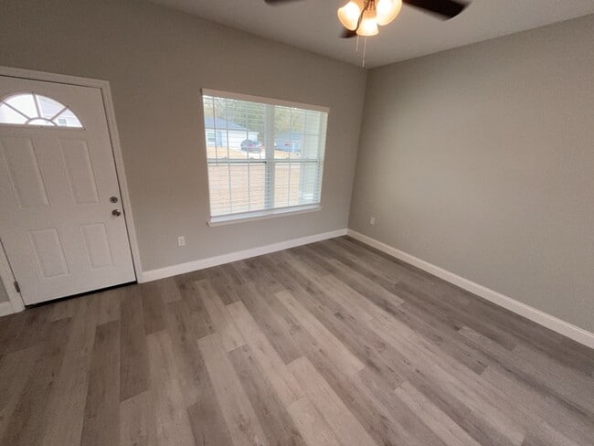 Photo - 8512 N Merrimac Way