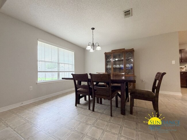 Photo - Charming 4-Bedroom Home in Hampton Ridge Estates of Navarre!