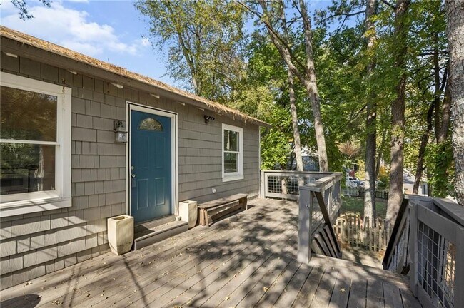 Photo - 1720 Marvin St NW