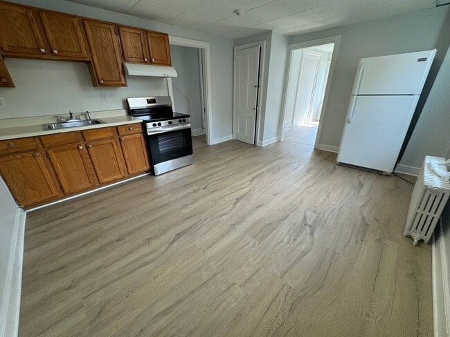 Photo - 1051 Ferry St Unidad 2