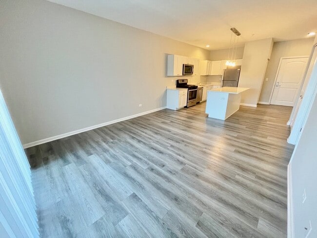 Photo - 301 N Madison St Unit 2C