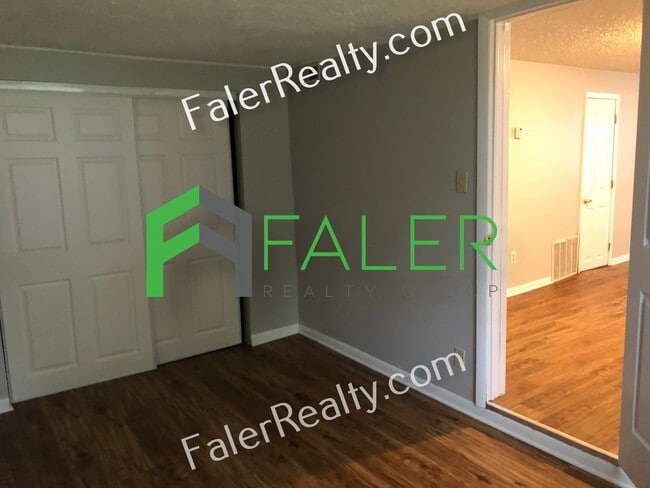 Photo - Huge Yard and Charming Home!