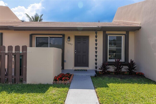 Photo - 11903 SW 110th St Cir E