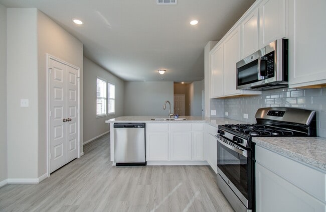 Photo - 8403 Moonlight Bay Cir