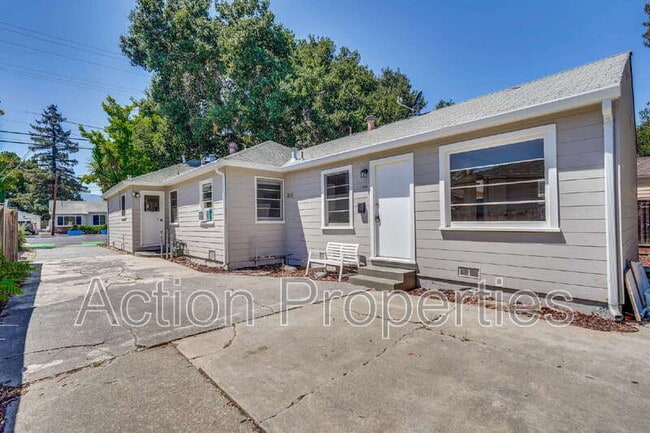 Building Photo - 1684 California St Rental