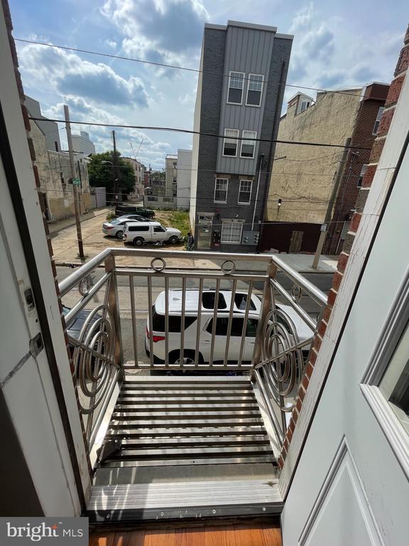 Photo - 617 N 11th St Unidad #2