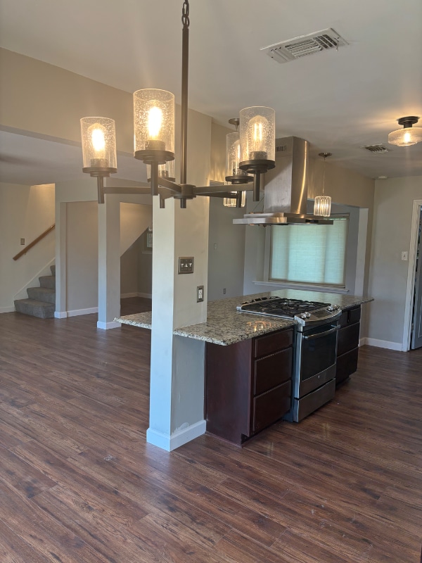 Photo - 1718 Clarendon Dr