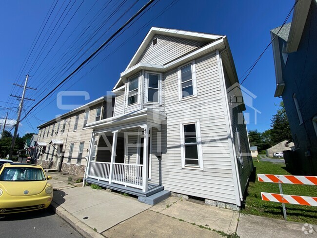 Building Photo - 429 S 2nd St Rental