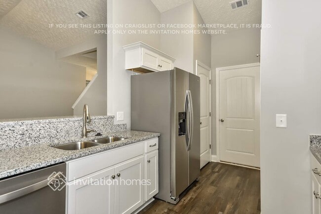 Photo - 771 Cedar Ln