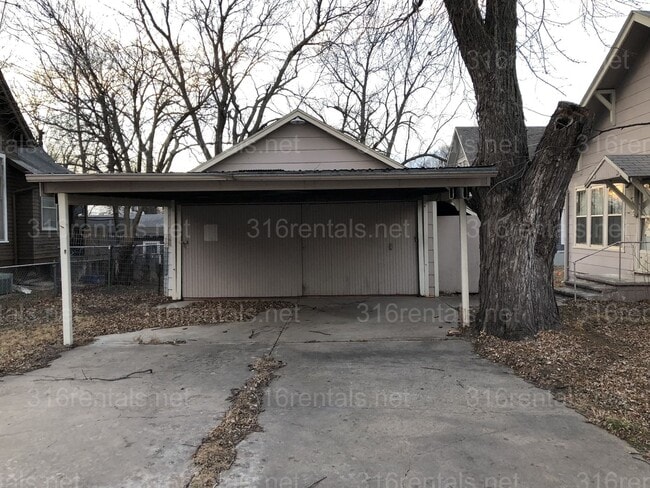 Photo - $1150 - 3 bed 1 bath - Single Family Home