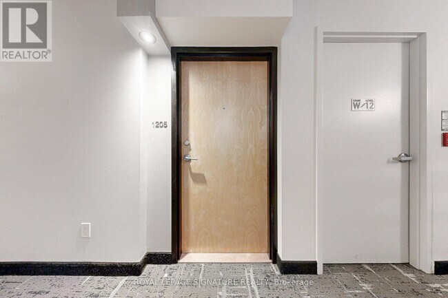 Photo - 39 Parliament St Unit 1205