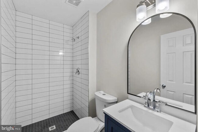 Photo - 8529 Englewood Ct