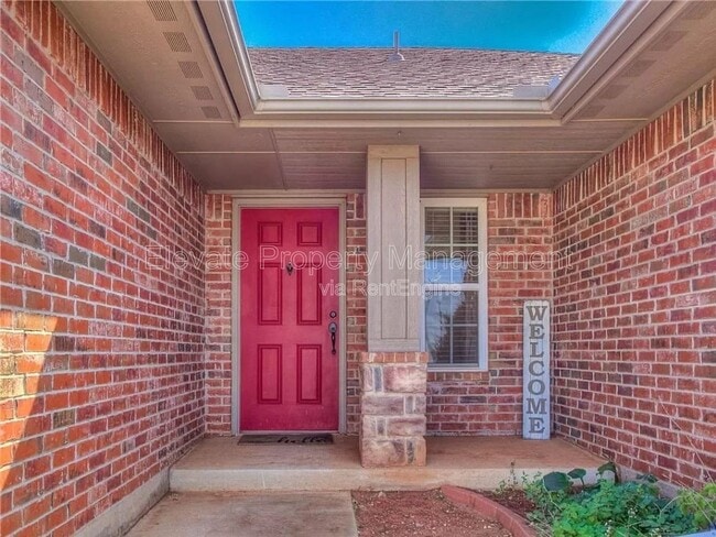 Photo - 6812 NW 157th St