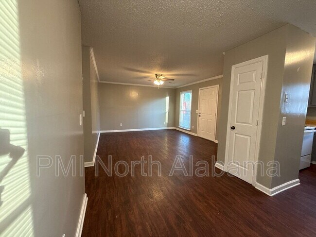 Photo - 4428 Bonnell Dr NW Unidad Apt A