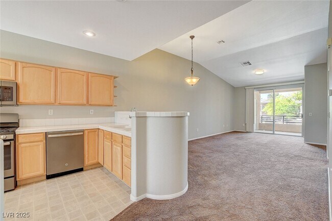 Photo - 669 Peachy Canyon Cir Unit 203