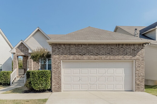 Building Photo - 2809 Windcrest Tr