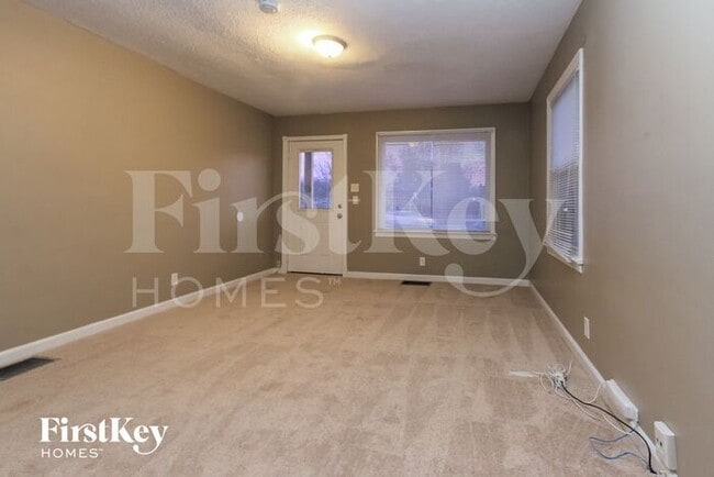 Photo - 6630 W 10th St