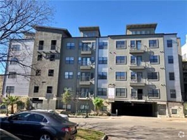 Building Photo - Texan Shoal Creek Apt. 518 Unit 518