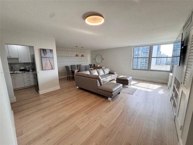 Photo - 2899 Collins Ave Unit 1212