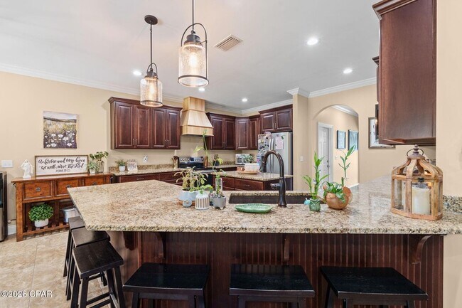 4904 Christy Ln