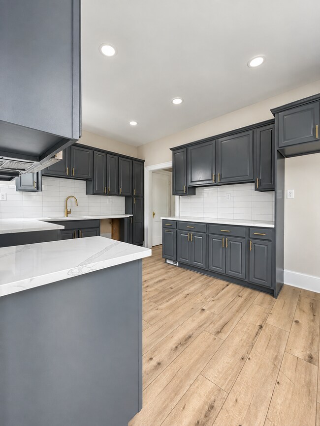 Photo - 1566-1568 Clifton Ave Unit 1568 Clifton Ave
