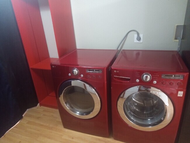 Photo - 408 Dunmire St Unit Apartment B