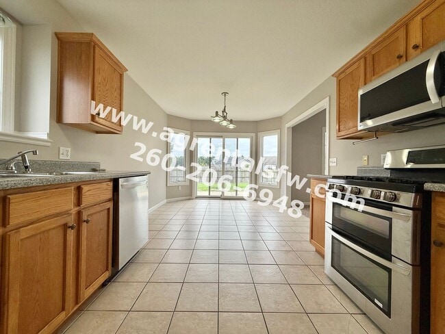 9668 Pinepark Pass