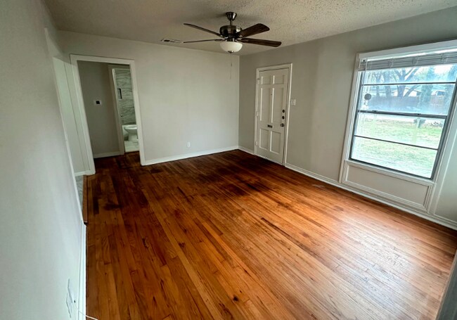 Photo - 8241 Norvell Dr