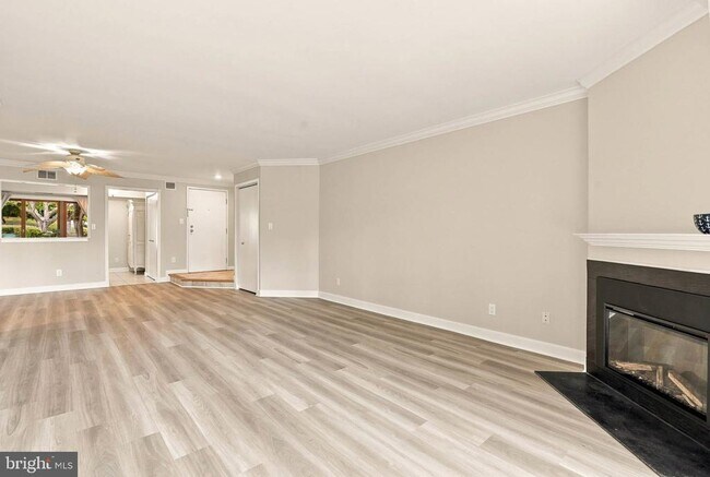Photo - 7022 Channel Village Ct Unit T1