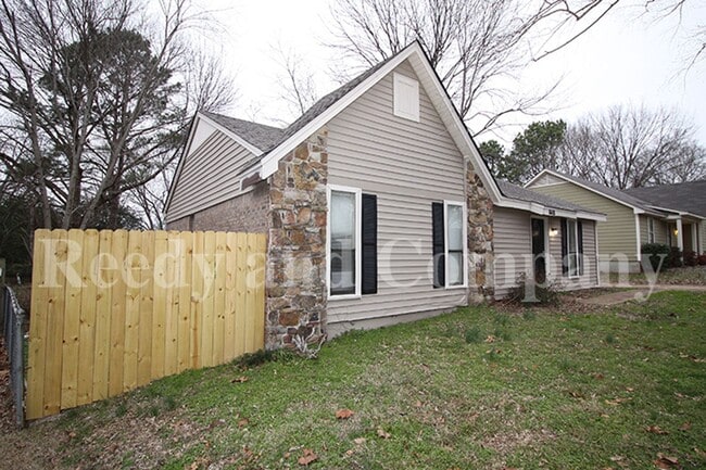 Photo - 8401 Old Forge Rd