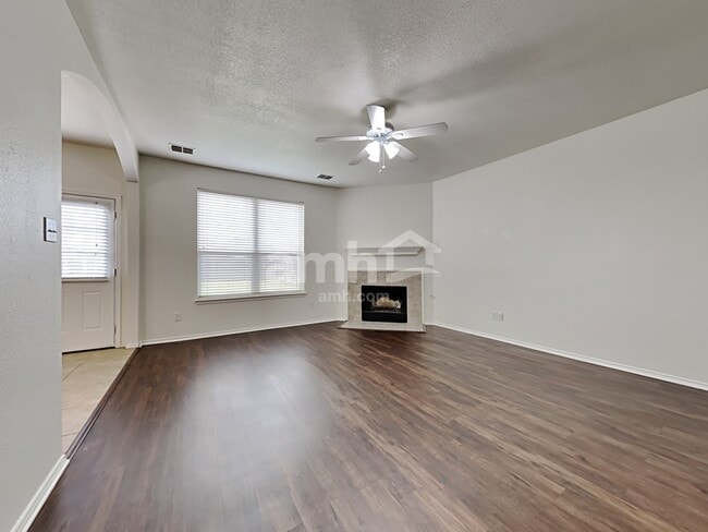Photo - 11909 Grizzly Bear Dr