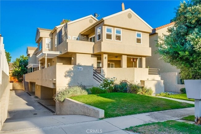 Photo - 2756 Gramercy Ave Unit B